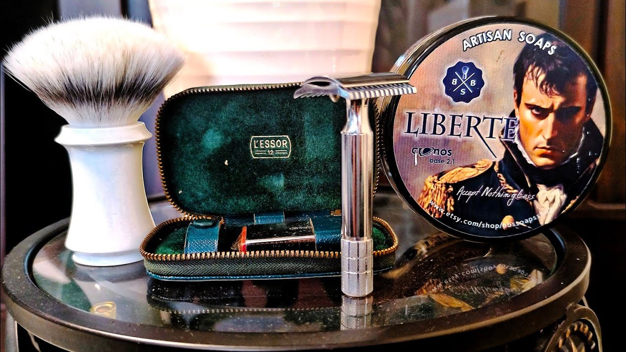 L'ESSOR DE RAZOR