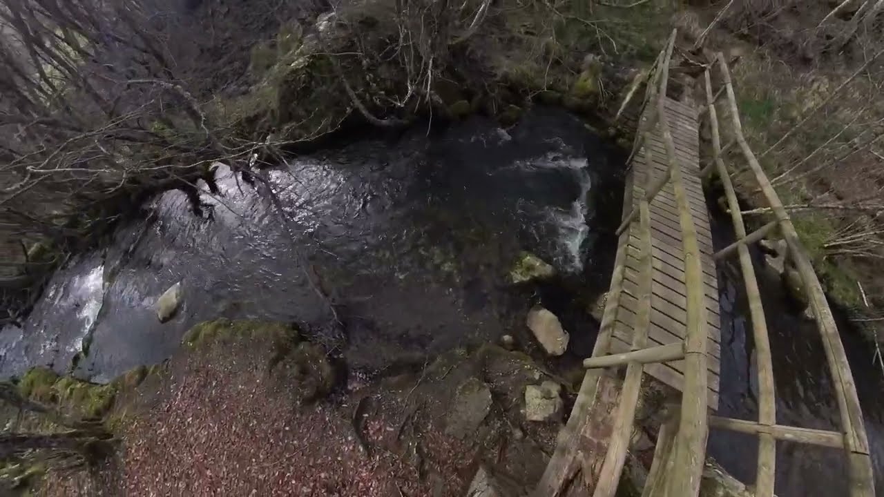 Las Cascadas de los Forfogones del r&iacute;o Porma.