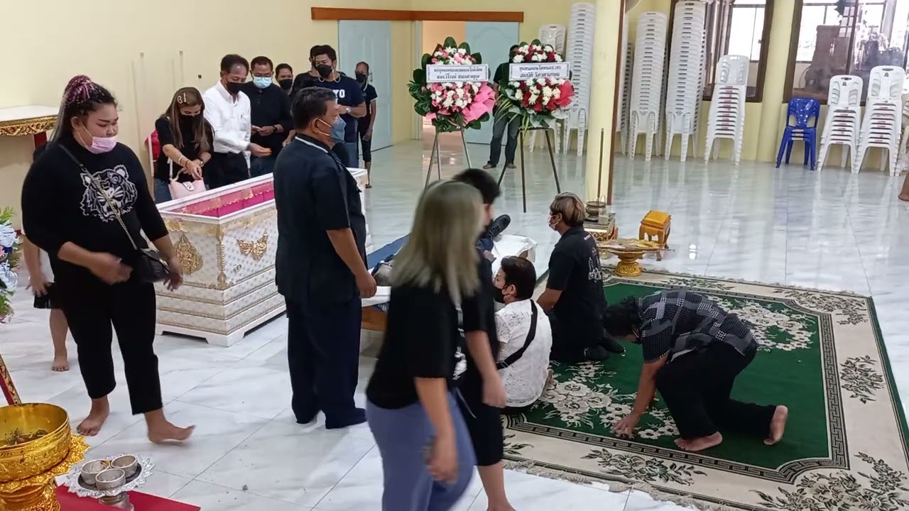พิธีการทำศพของ(สัปเหร่อนกยูง) วัดอุดมรังสี