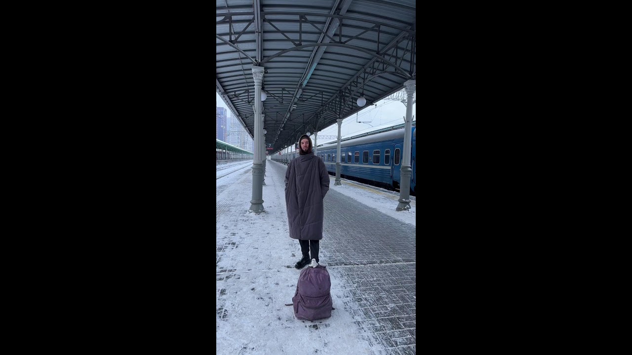 -19°, стою 1,5 часа на одном месте. доброе утро, москва! приехал из минска в москву #философияодного