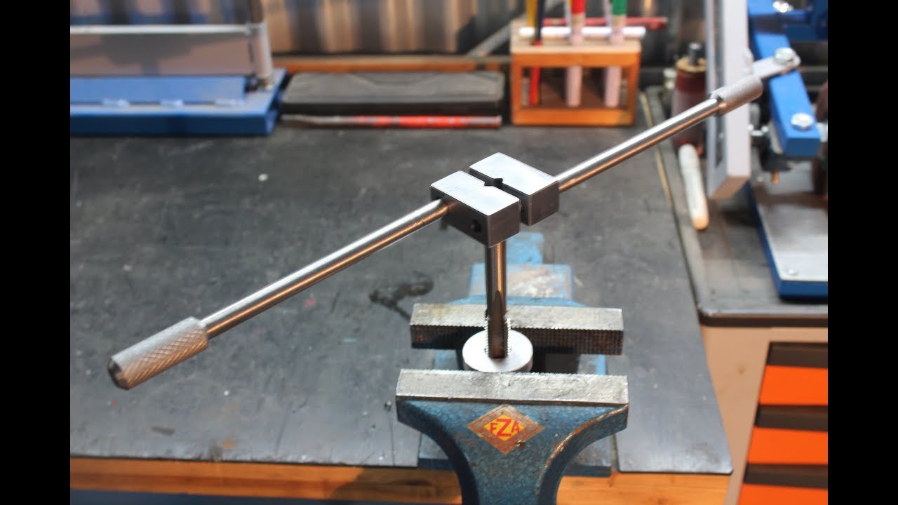 Costruzione giramaschi (homemade tap wrench)