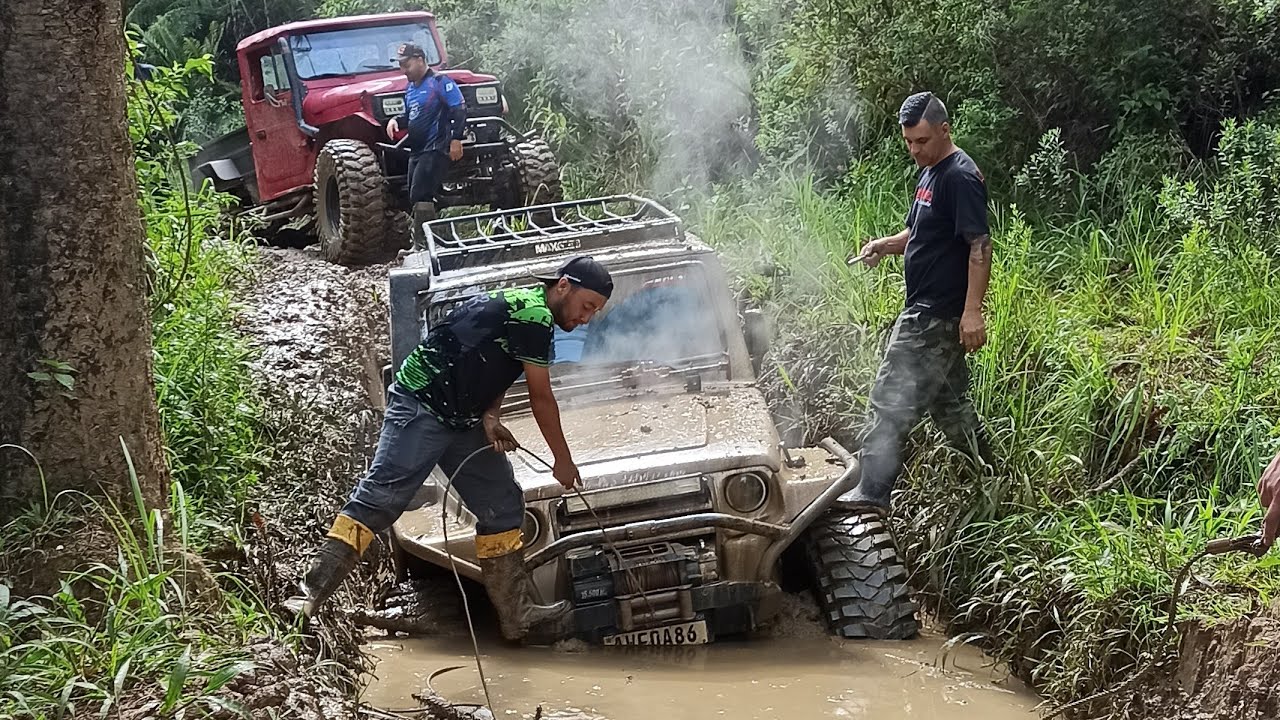 Trilha com os amigos Jipeiros Itaperuçu 