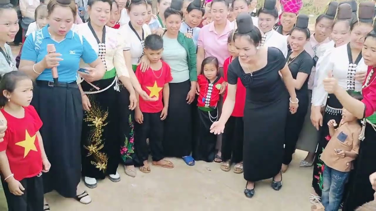 Xum êm pả muôn chiềng