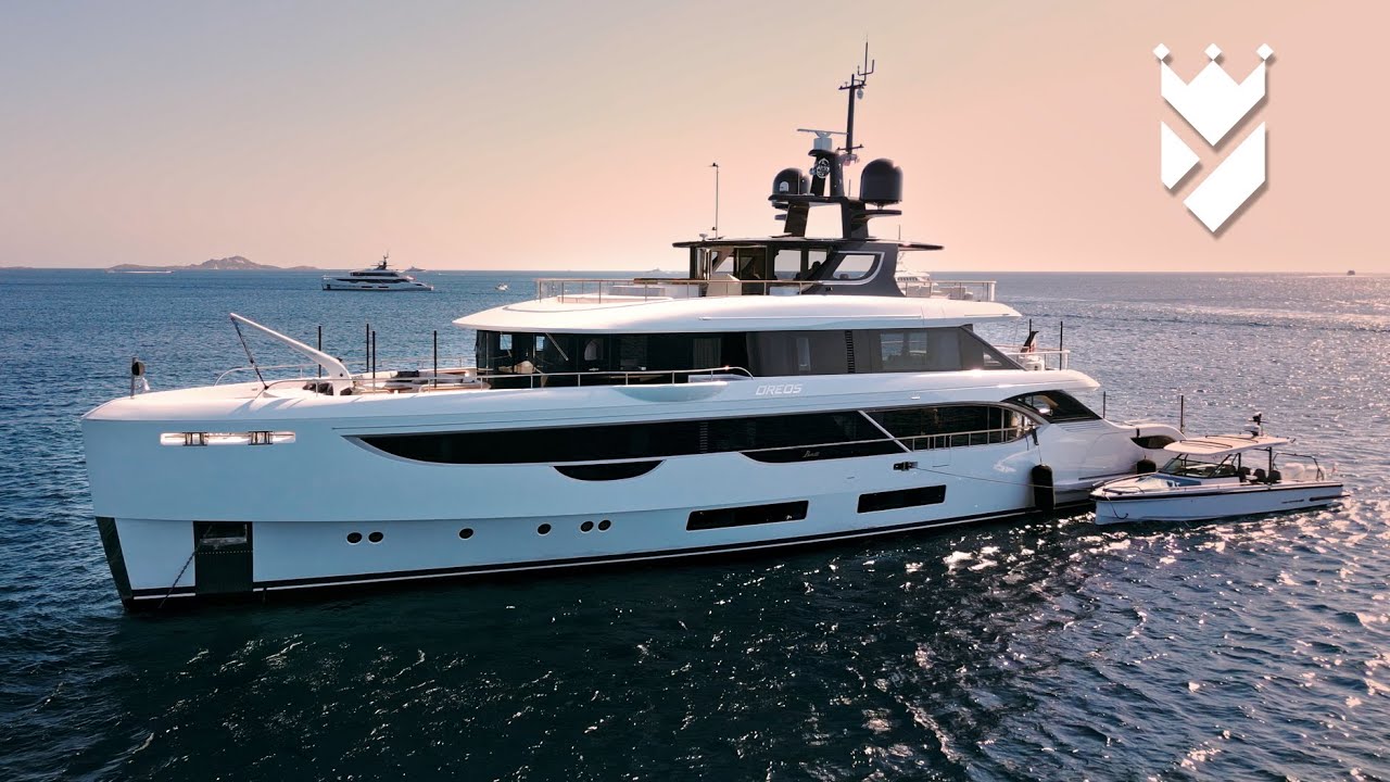BENETTI OASIS 40M - A WALK THROUGH WITH A YACHT OWNER! SEANET SUPERYACHTS.