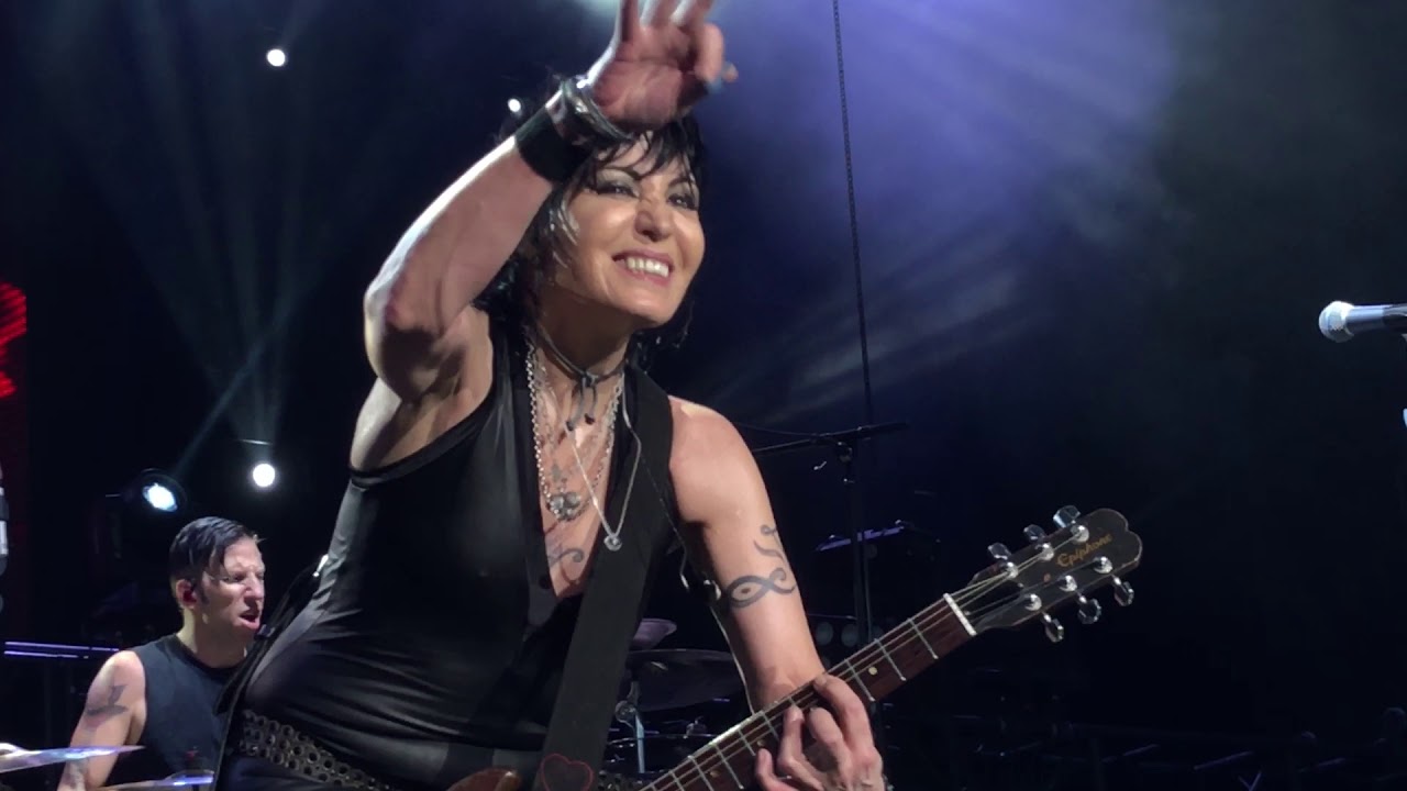 Joan Jett - Toronto - July 4, 2018 -  Fresh Start (New Song), I Love Rock 'n Roll, & I Hate Myself
