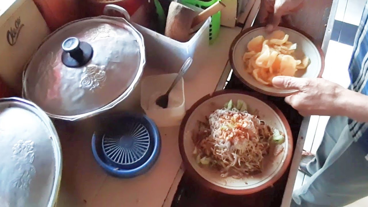 JUALAN DARI PAGI HARI !! KETOPRAK ENAK PAK RENGGO - INDONESIAN STREET FOOD