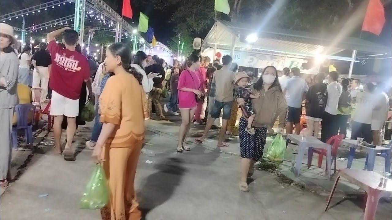 Chợ Gạo ngày  mùng 6 tết 