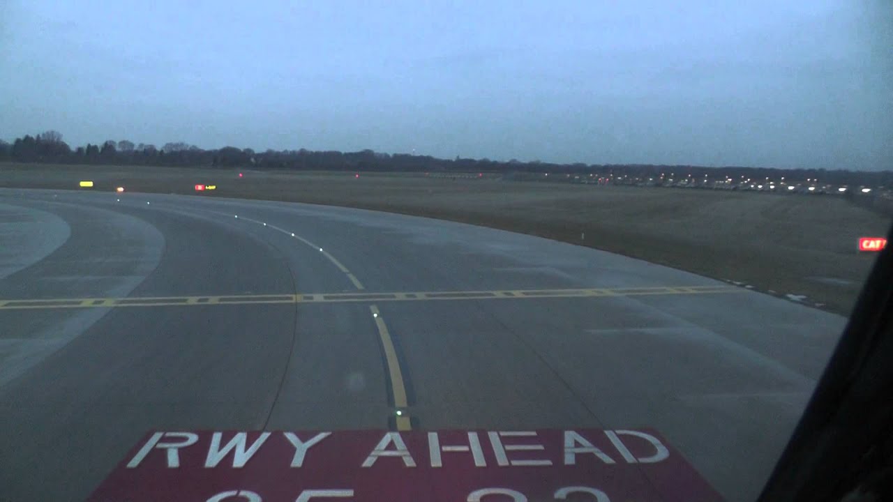 Amazing Cockpit Take-Off - Boeing 737