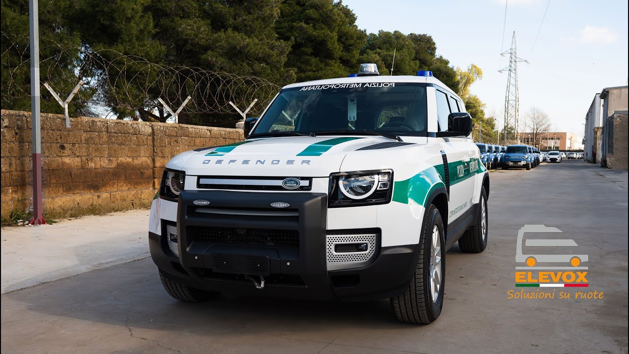 Allestimento Land Rover Defender | Polizia Metropolitana di Napoli | Elevox Srl