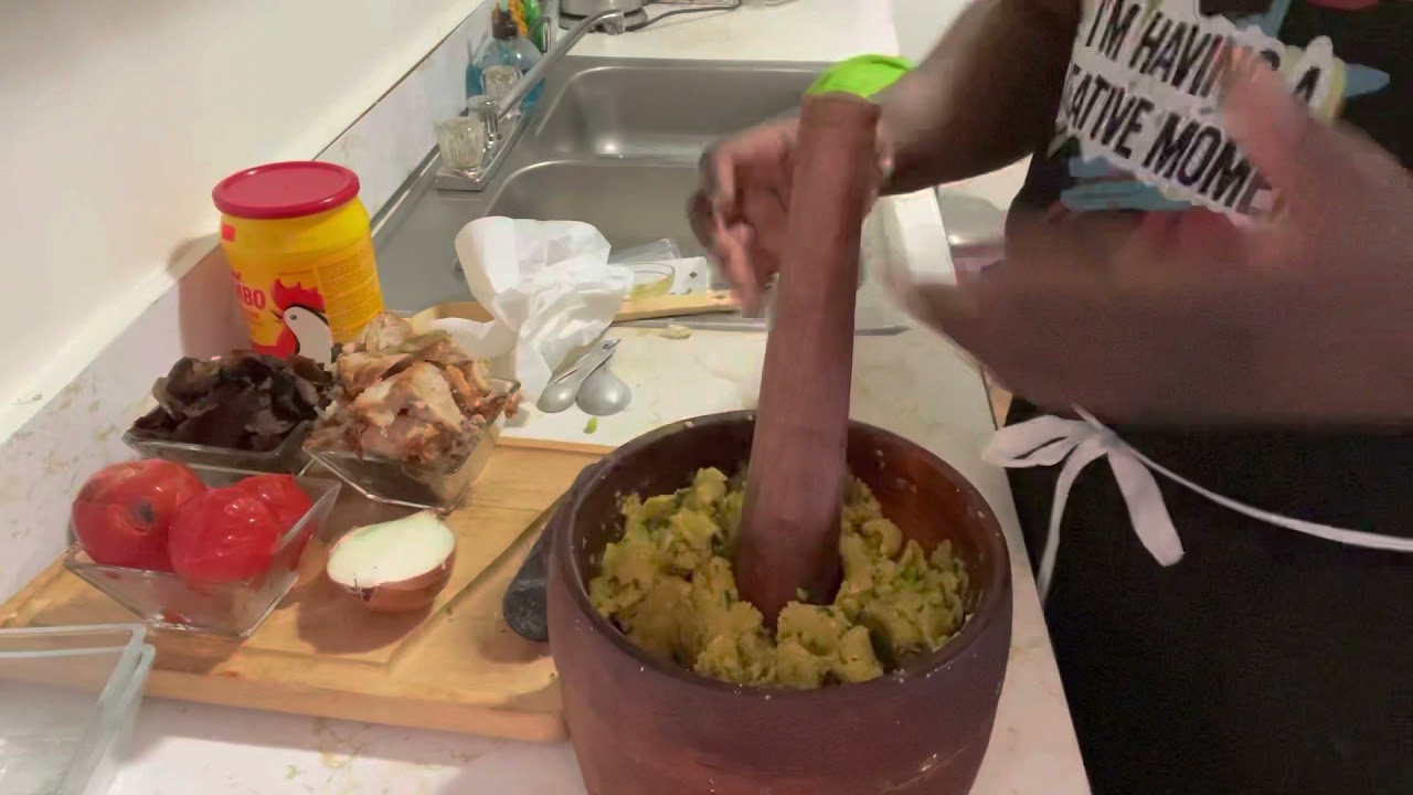 Comment bien préparer les grains de courge (Mbika).
