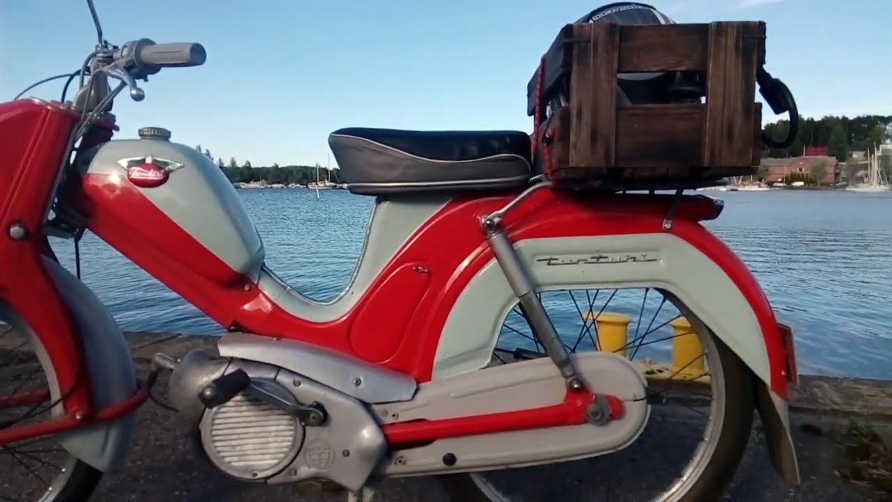 Mopo.   Solifer.  Tunturi.  Moped.