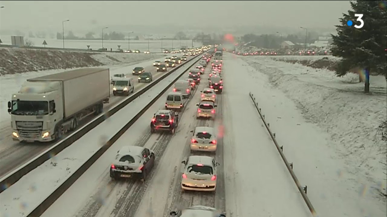 Côte-d'Or : la neige perturbe la circulation