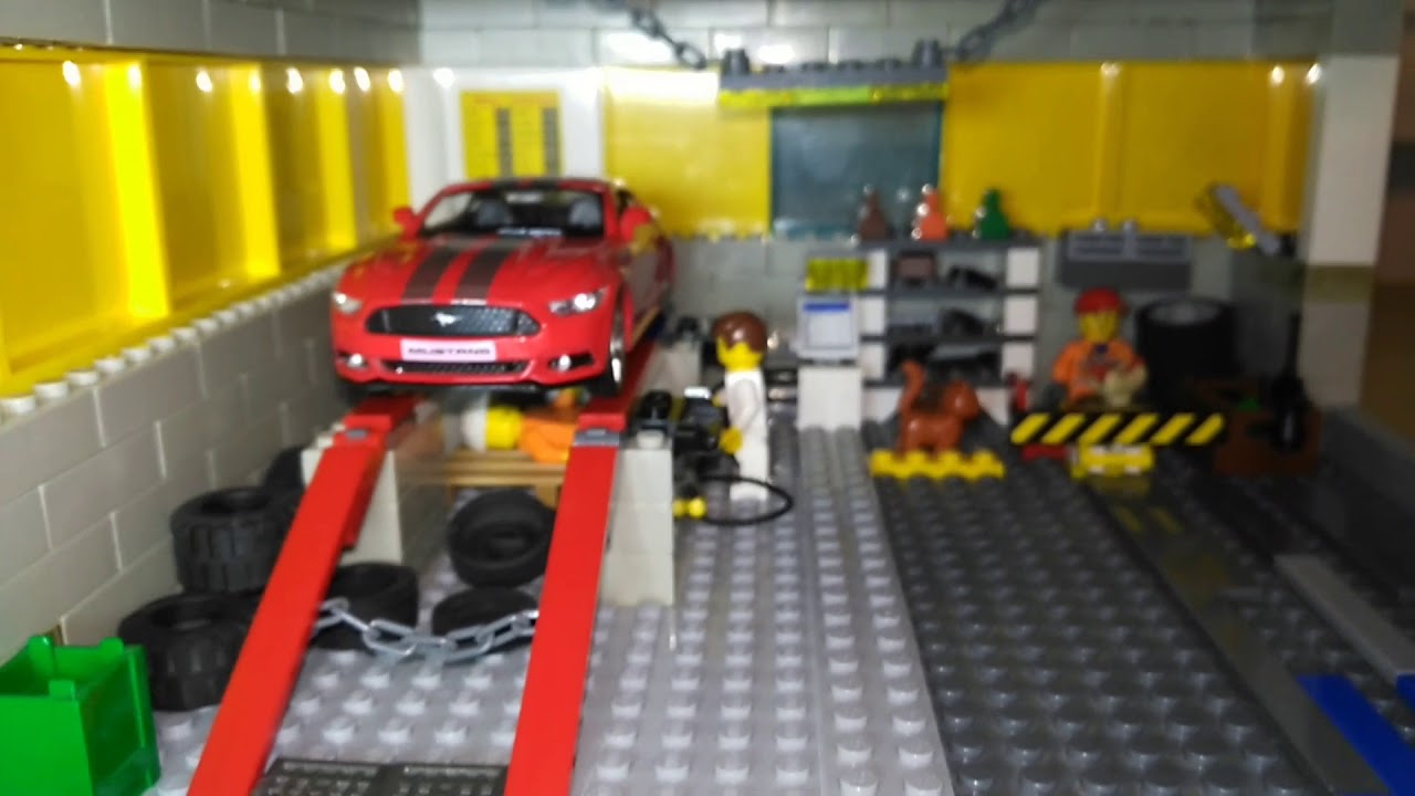 Станция технического обслуживания Lego. Lego service station