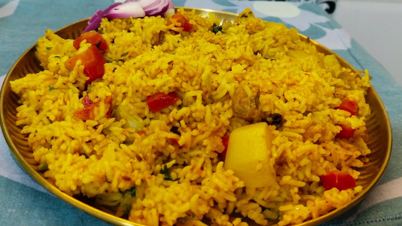 Ghar ka simple aur Tasty vegetable tahri kya aapne try Kiya| One pot meal😋