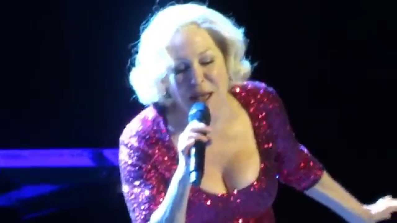 Bette Midler - 