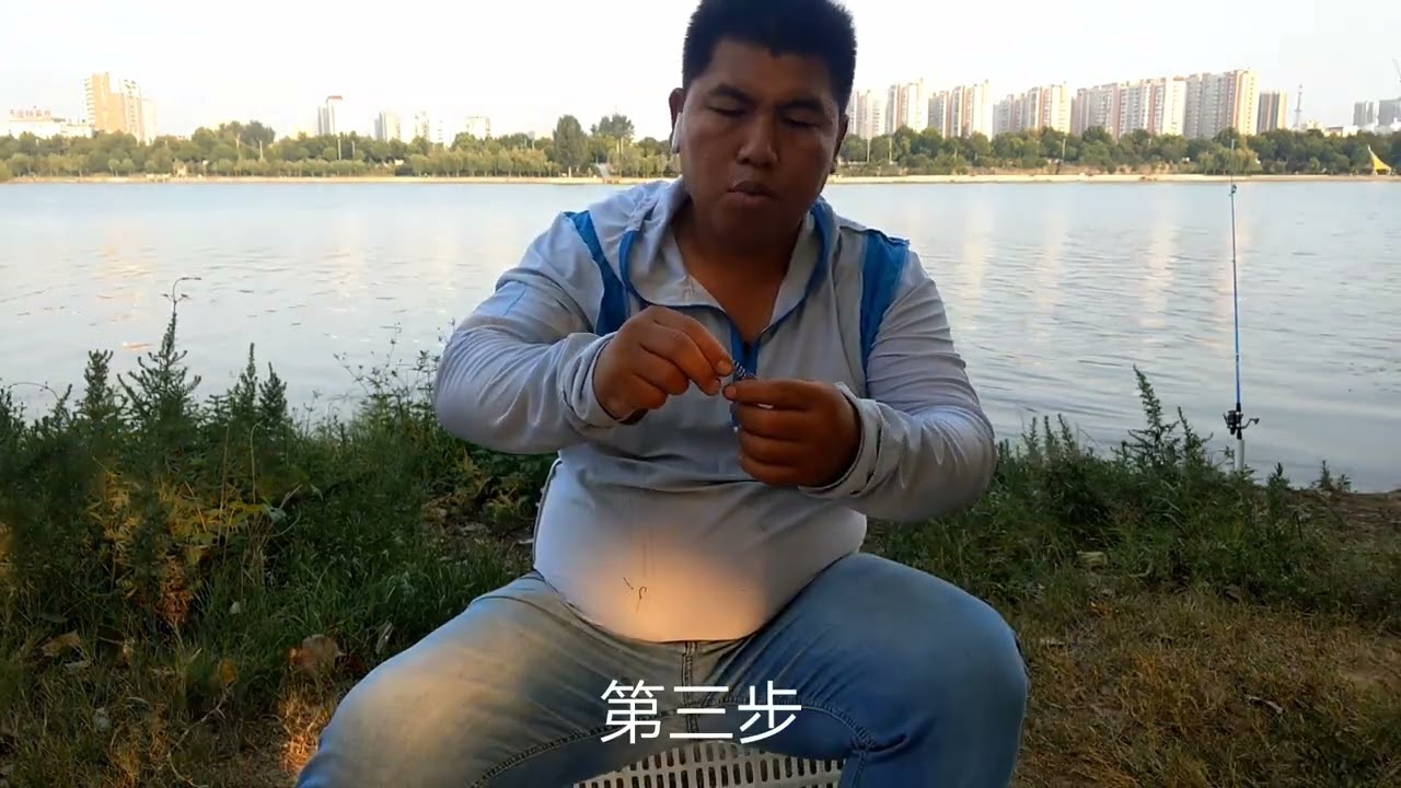 非著名钓鱼大师：讲解海竿串钩、安装、上饵详细过程，一学就会。