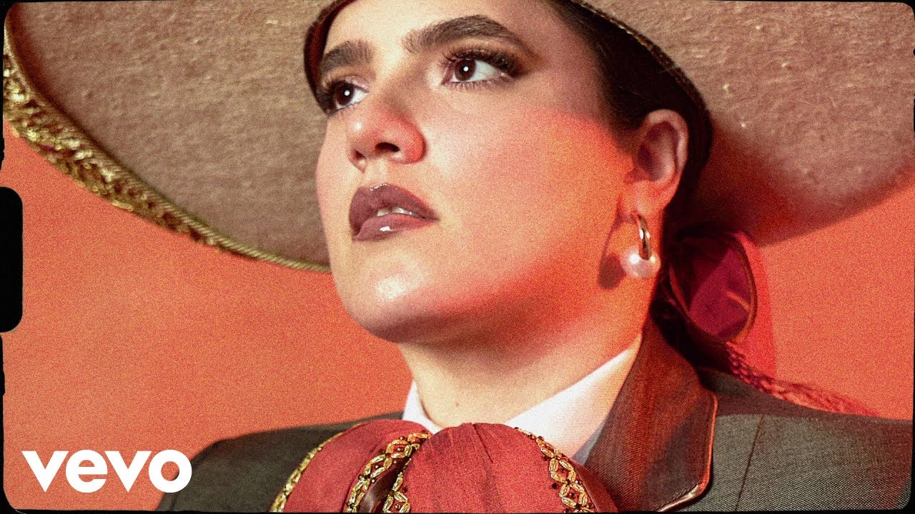 Camila Fern&aacute;ndez - Lo Sab&iacute;a (Lyric Video)