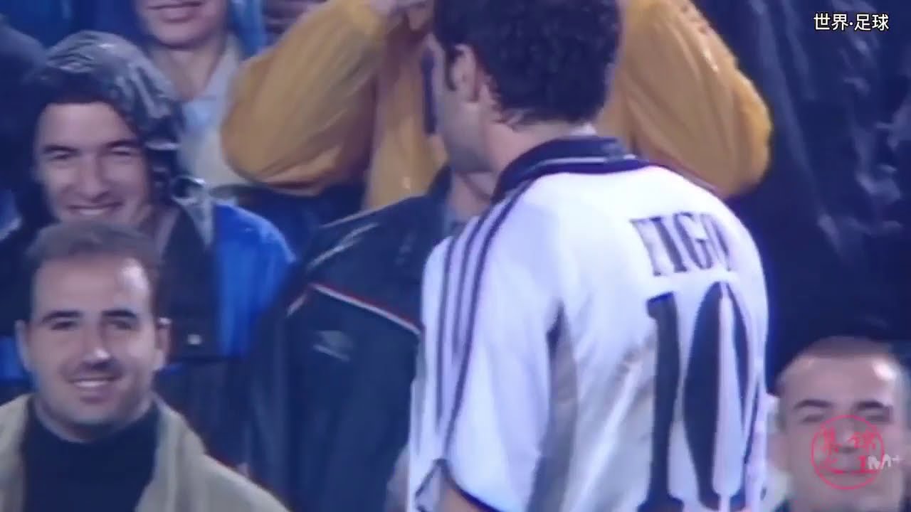 (00-01 El Clásico) Luis Figo first match against Barcelona at the Camp Nou