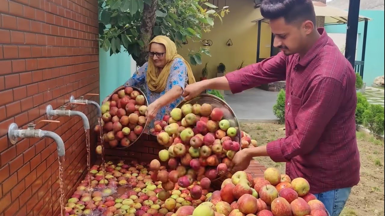 APPLE MURABBA RECIPE🍎🍎🍎 Prepared By Granny | सेब का मुरब्बा | Seb Ka Murabba | Veg Village Food