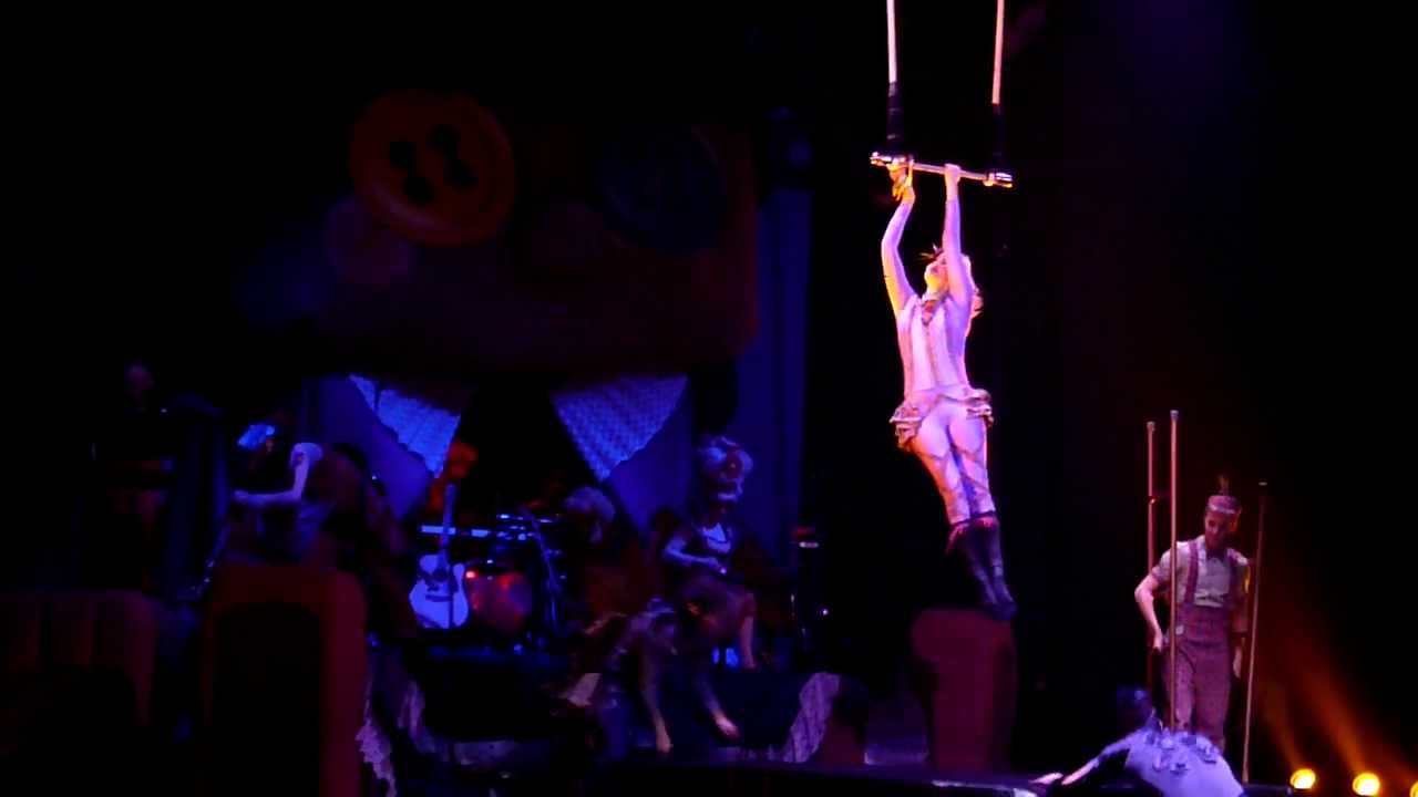 Sorin Sirkus- Trapez Act -Enni Rautiola