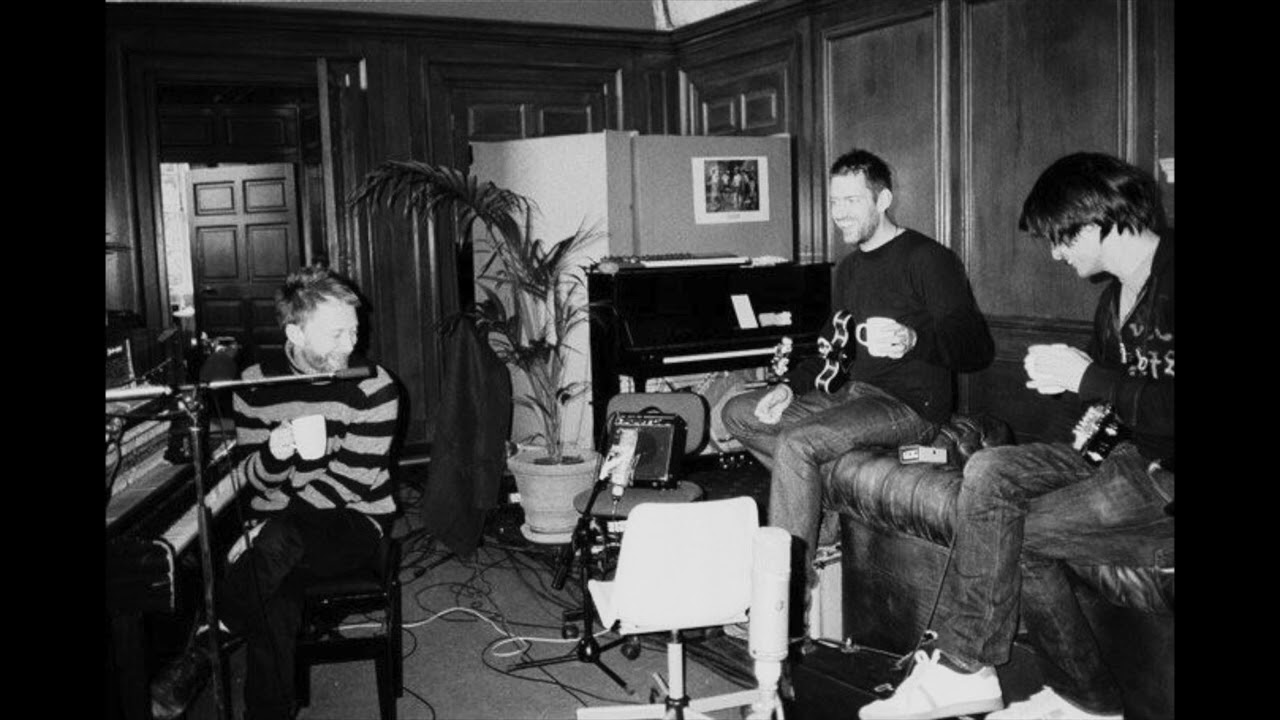 RADIOHEAD - ALL I NEED (INSTRUMENTAL)