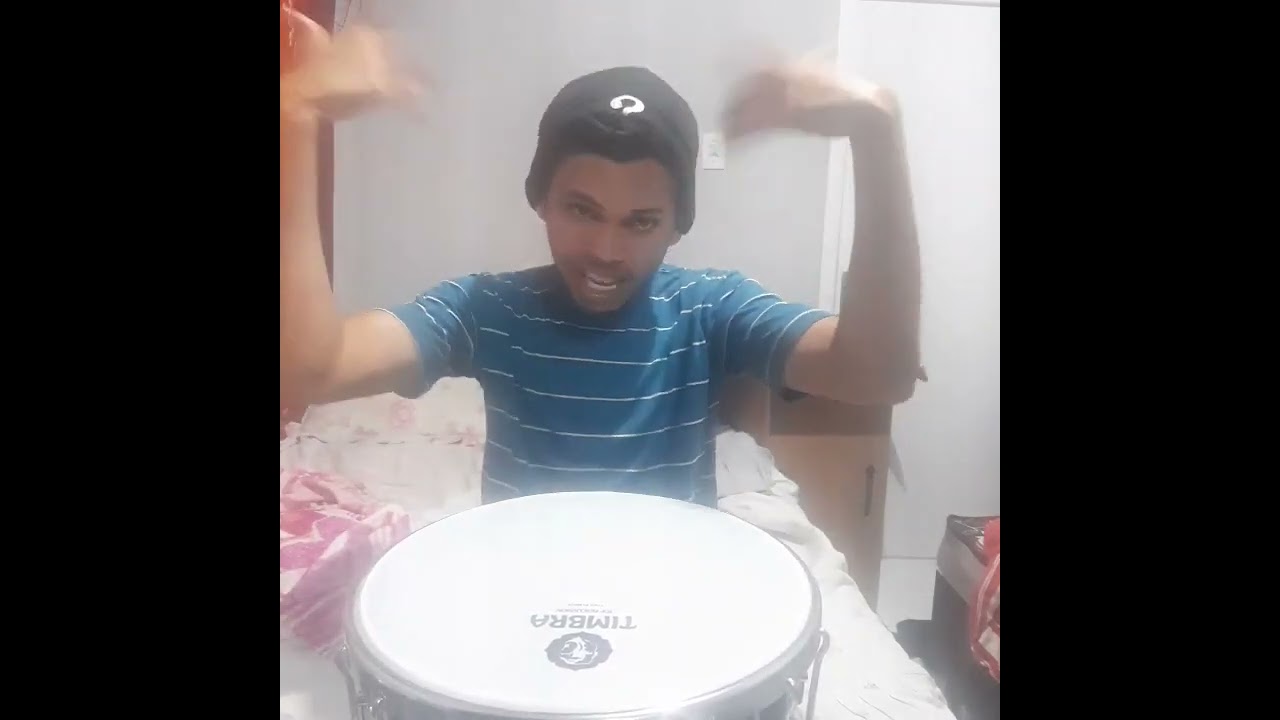 como toca timbal na igreja
