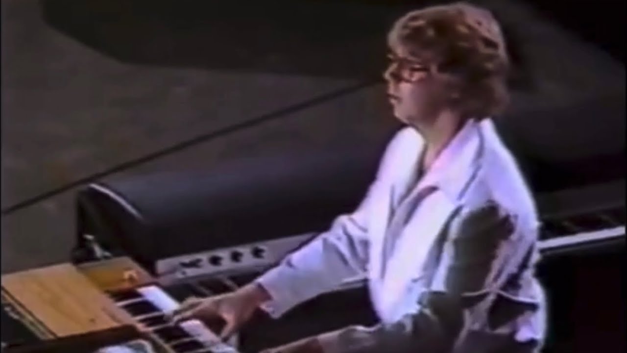 Bobby Ogdin: Electric Clavinet Solo (June 21, 1977) Elvis In Concert
