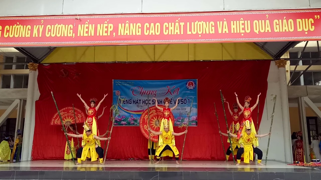 Múa DÒNG MÁU LẠC HỒNG A13 (K2018-2021) | THPT Quế Võ số 1
