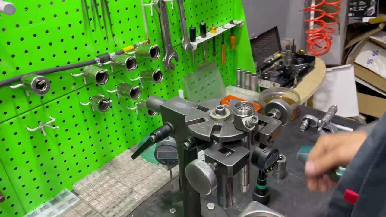 разборка сборка ремонт дизельной форсунки Bosch common rail
