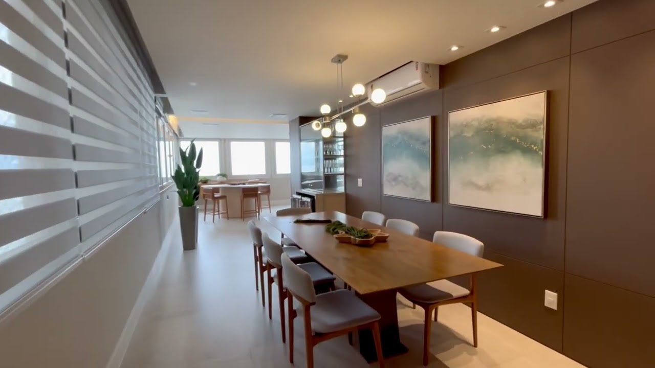 Apartamento de Alto Padrão na Beira-Mar Norte. Frente Mar com Exclusividade e Sofisticação