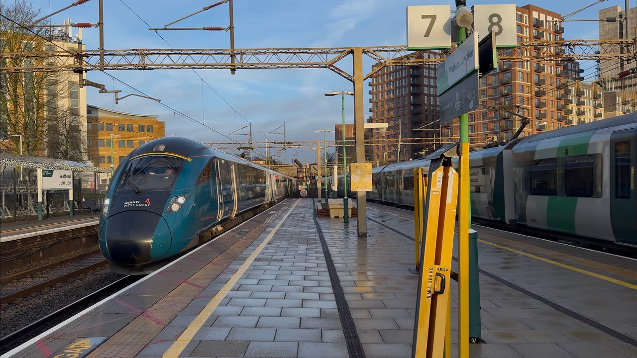 Train Observations on WCML (Harrow & Wealdstone and Watford Junction Stations)