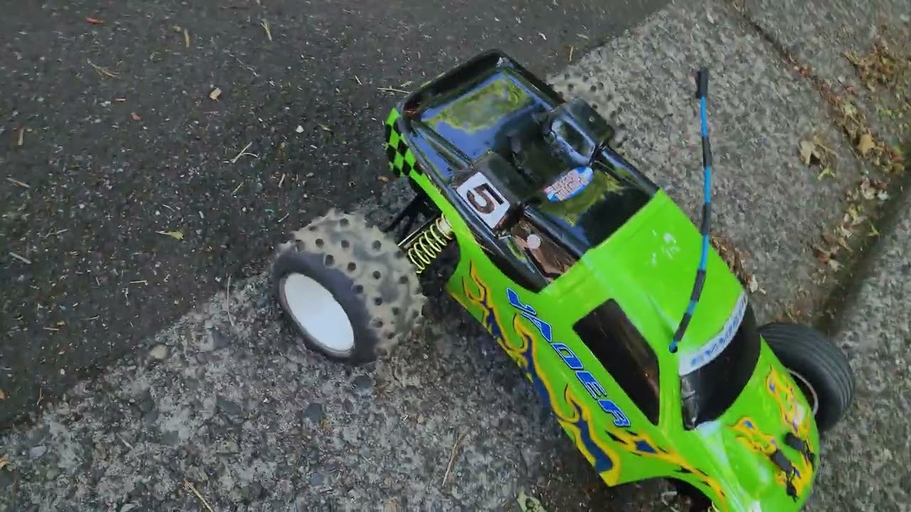 I break my Evader ST and fix it and then break it again. Evader ST EP02