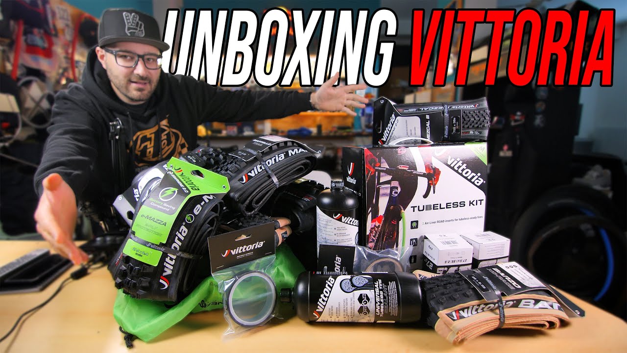 UNBOXING VITTORIA - CE N'É PER TUTTI!
