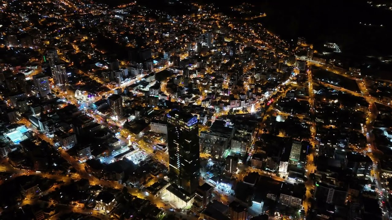 Vuelo Nocturno de Dron por Calacoto, La Paz, Bolivia 🇧🇴 