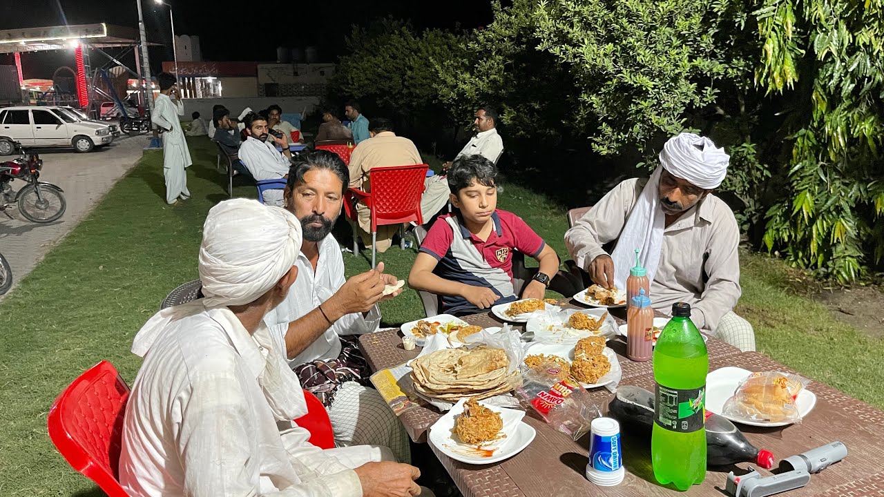 AFC new street food point taunsa road Dgkhan