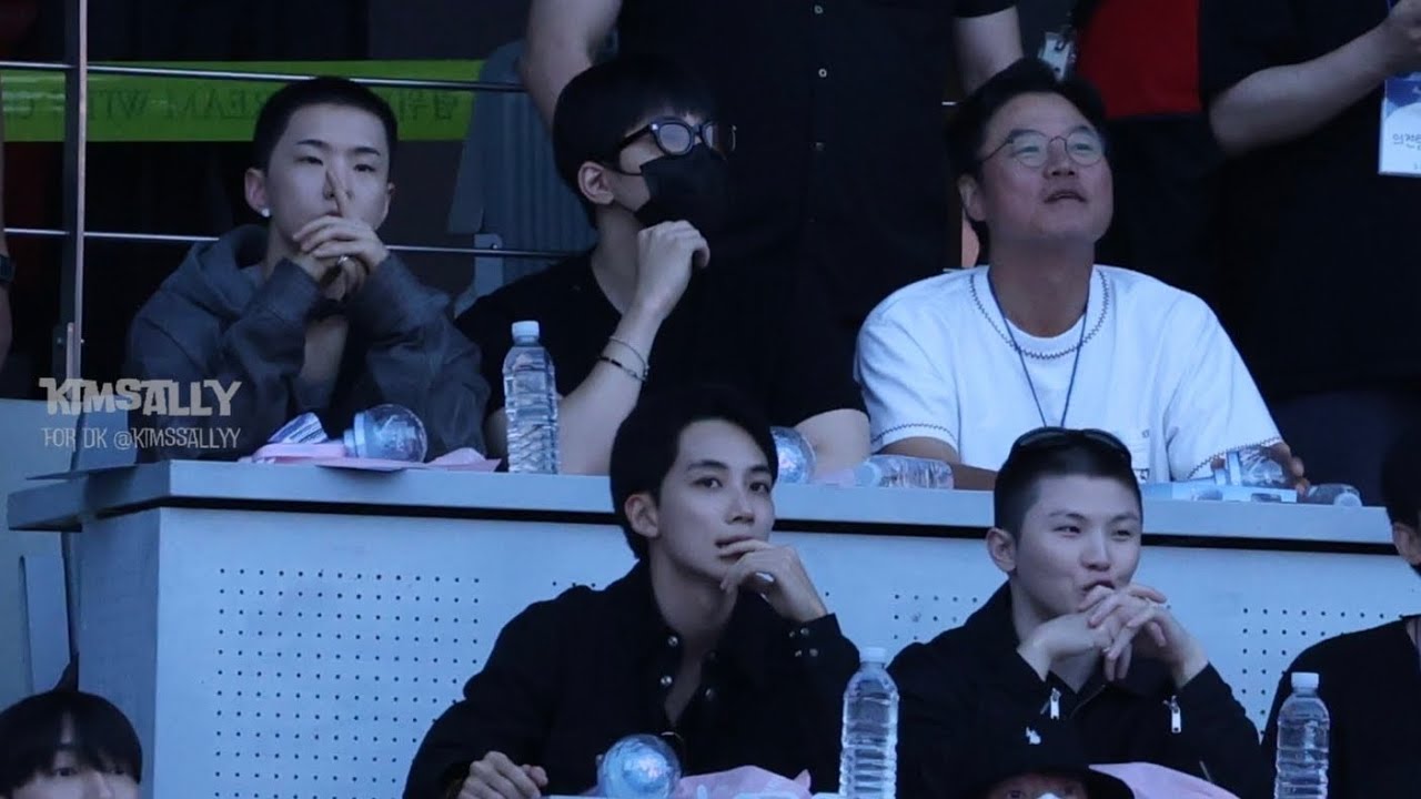 Seventeen Jeonghan, Wonwoo, Hoshi, Woozi at the Seventeen NEW Concert in Incheon D2 세븐틴 콘서트
