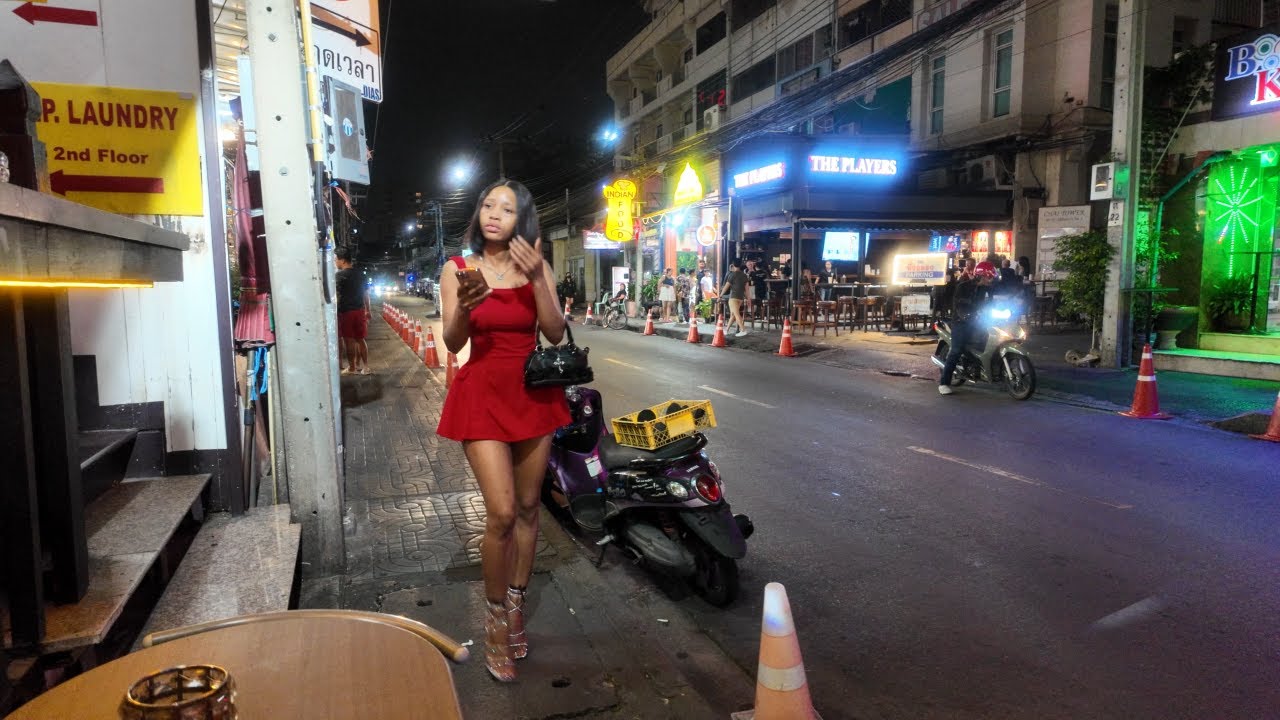 Soi 4 nana plaza nightlife freelancers Quiet 9pm Bangkok Thailand