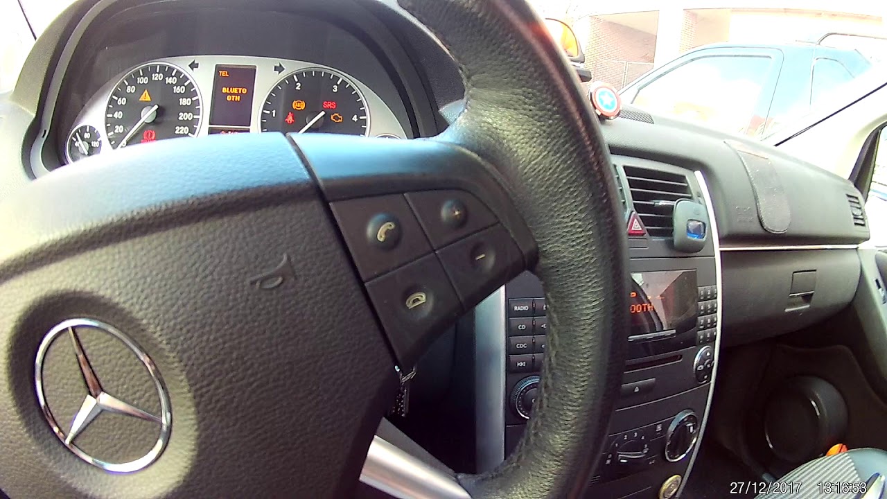 Bluetooth Mercedes. Telefono y música a la vez.
