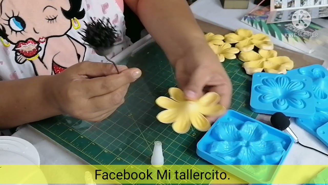 Como hacer flor amazona con molde Thikas Silvestre fácilmente con foami/goma eva