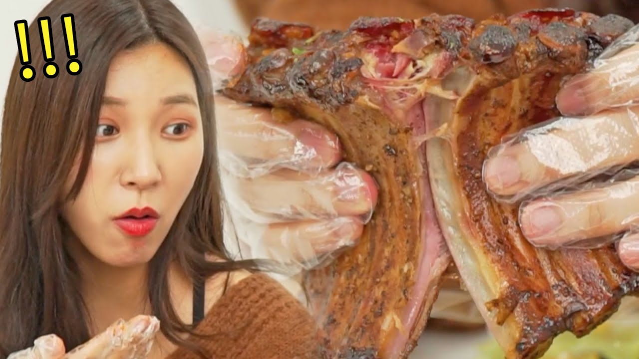 Koreans Try American BBQ For the FIRST TIME! Pork Ribs, Pulled Pork & Brisket
