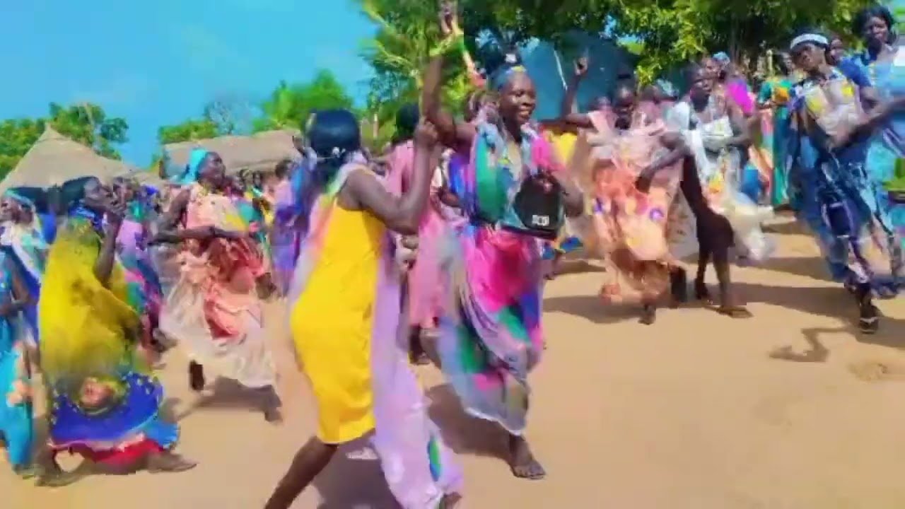 Mialith Bithou' s wedding song by Nyanchuthich Arop.