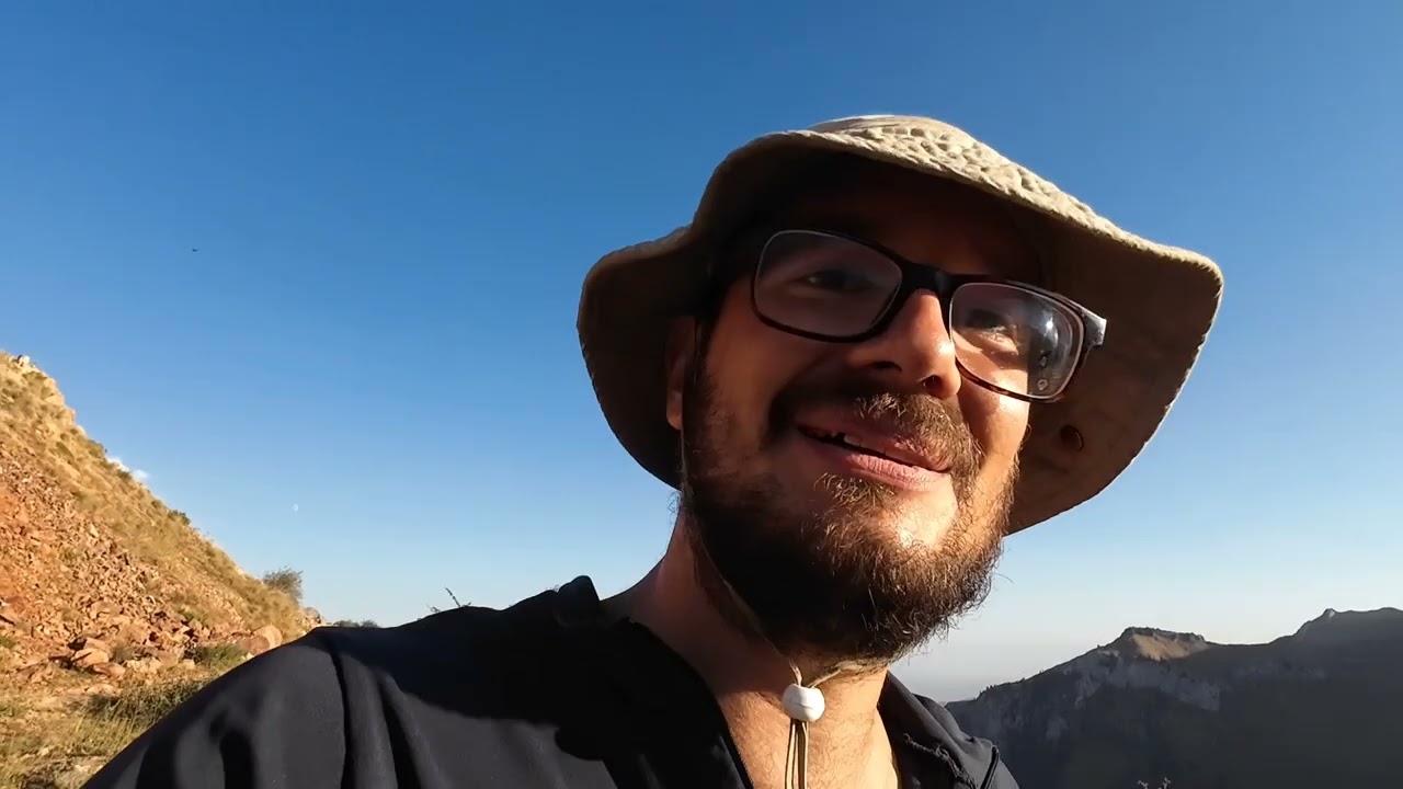Vlog 105 |Kirgizistan| Ak-talaa | La route de la soie en vélo.