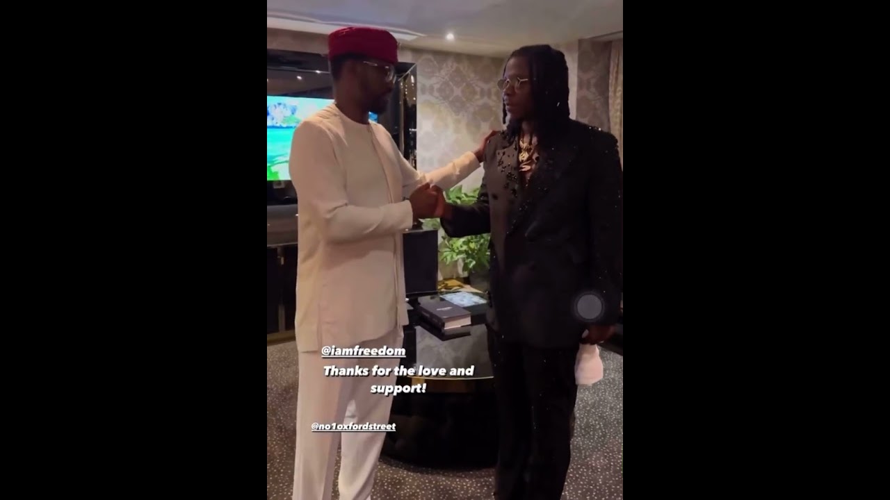 Stonebwoy meets presidential candidate and Prince of Africa, Nana Kwame Bediako after wining AOTY