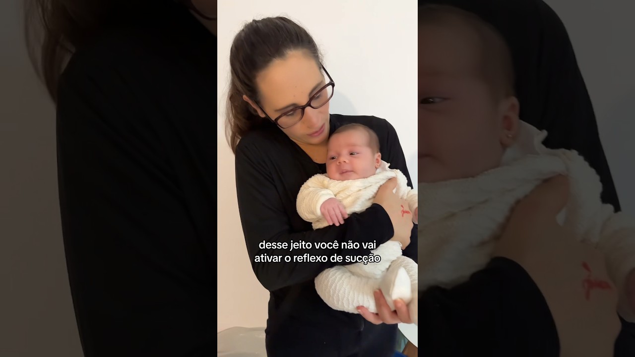 Posi&ccedil;&atilde;o para o Beb&ecirc; arrotar eu mudei para ver e est&aacute; dando certo #maternidade #baby