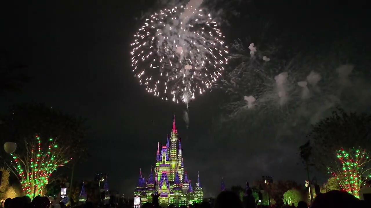 2025 Minnie's Wonderful Christmastime Fireworks Show | Magic Kingdom