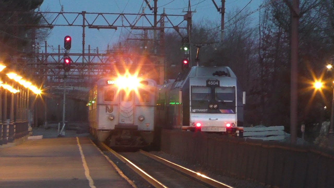 NJ Transit HD 60fps: 4 Hours of Evening Rush Hour Action on Morristown Line @ Millburn (1/13/17)