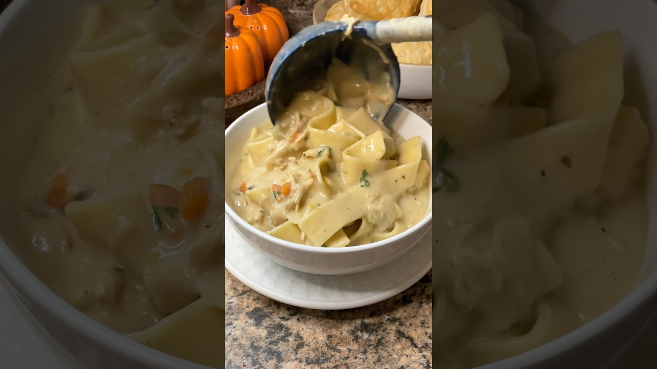 Creamy Chicken and Noodles!#chickenandnoodles #soup #comfortfood #fallrecipes #DinnerIdeas