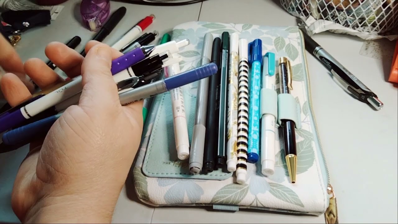 The Happy Planner Pen Pouch Set-Up | What's In My Pen Case