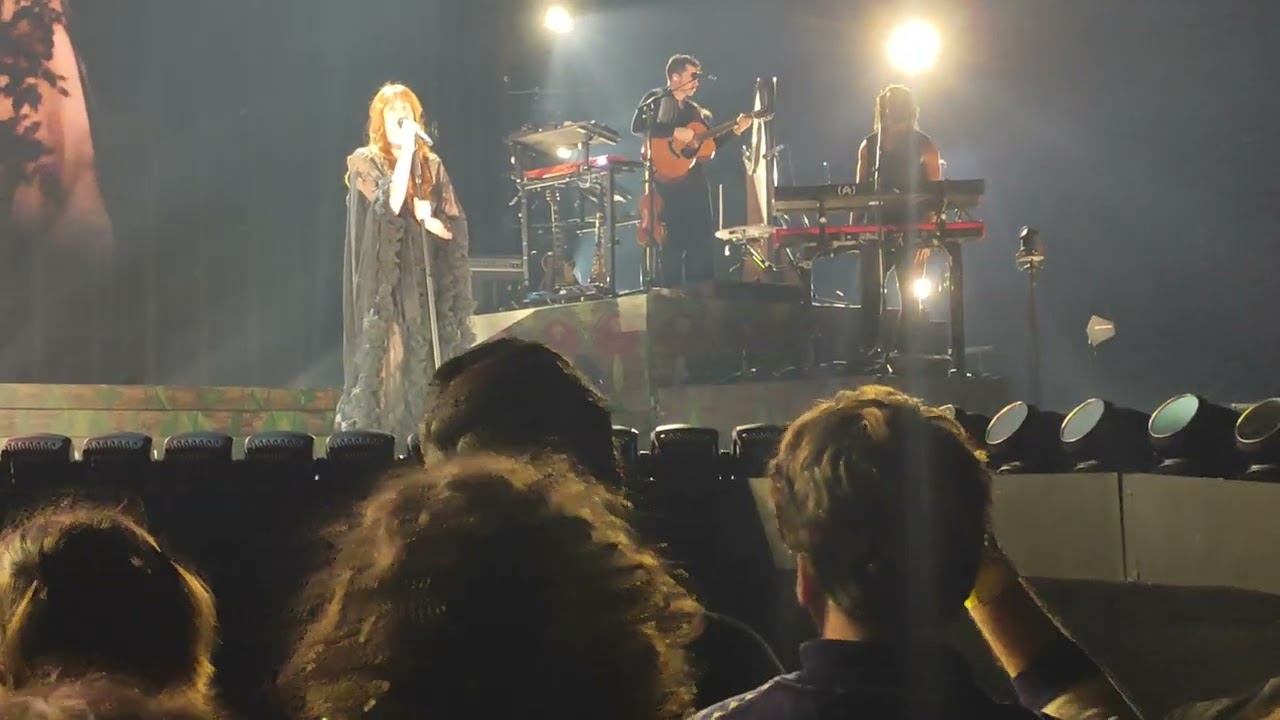 Florence + The Machine - Buckle live 2026, Paris (Accor arena)
