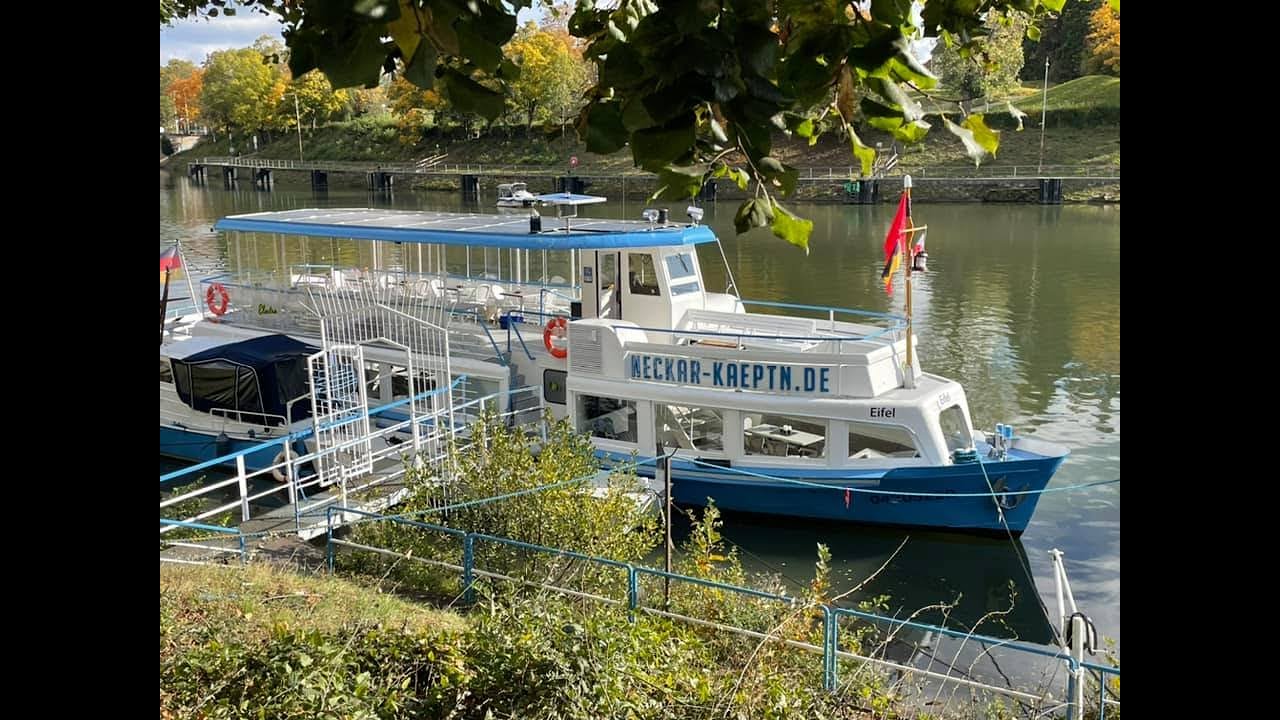 Ausflugstipp Stuttgart: Neckar K&auml;pt`n - Spass am Fluss